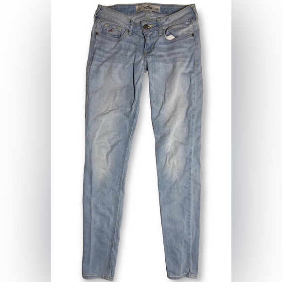 Hollister Skinny Jeans - Picture 3 of 6